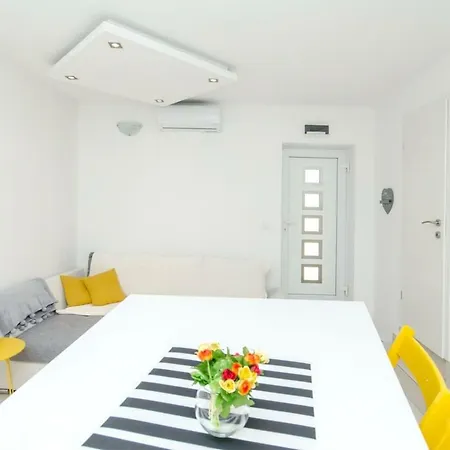 Apartment Andro